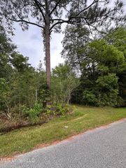 2020 Hastings Road, Gautier, MS 39553