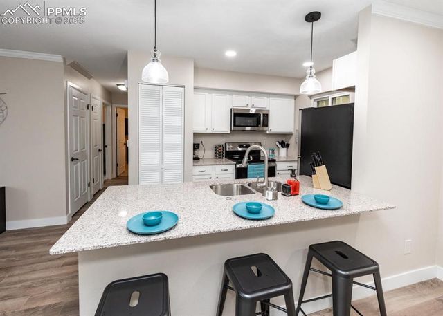 2068 Fernwood Drive, Colorado Springs, CO 80910