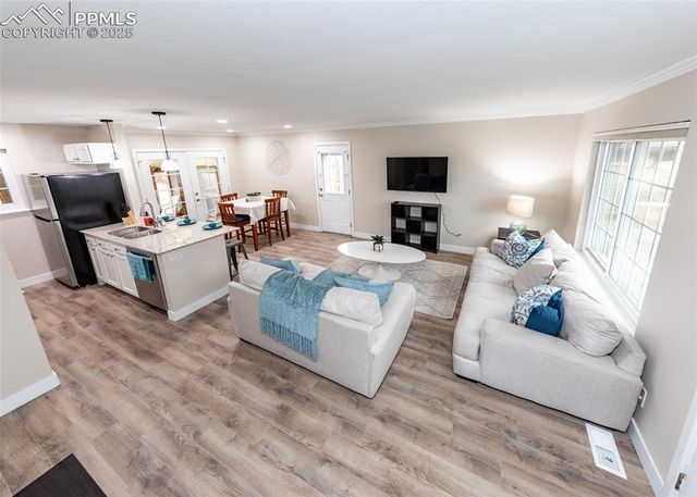 2068 Fernwood Drive, Colorado Springs, CO 80910