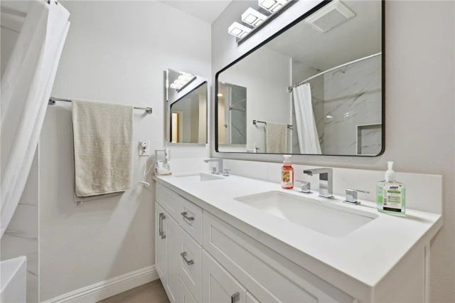 2011 W Katella 2, Anaheim, CA 92804