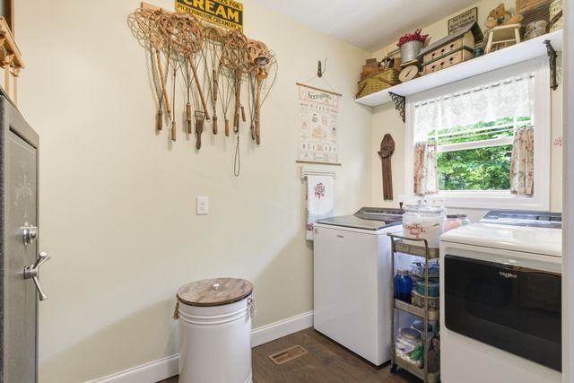 9588 Vaught Rd, Readyville, TN 37149