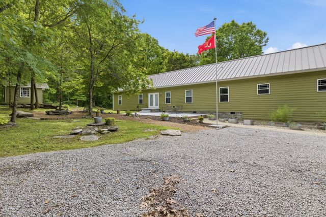9588 Vaught Rd, Readyville, TN 37149