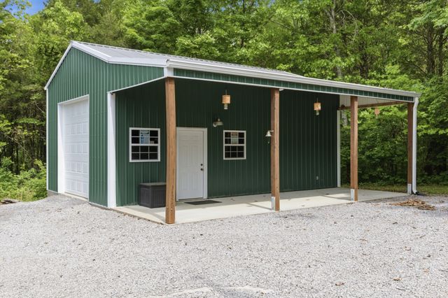 9588 Vaught Rd, Readyville, TN 37149