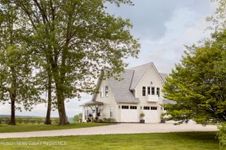49 Sunset Circle, Germantown, NY 12526