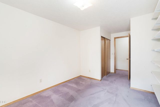 2400 NE Jones Road, Bend, OR 97701