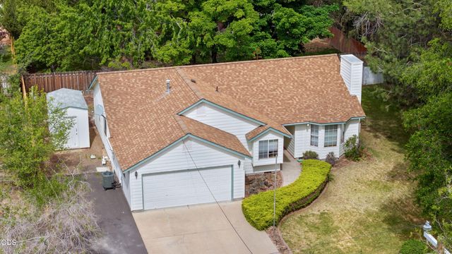 2400 NE Jones Road, Bend, OR 97701