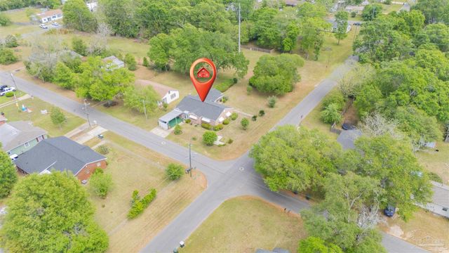 302 Wegner Ave, Cantonment, FL 32533