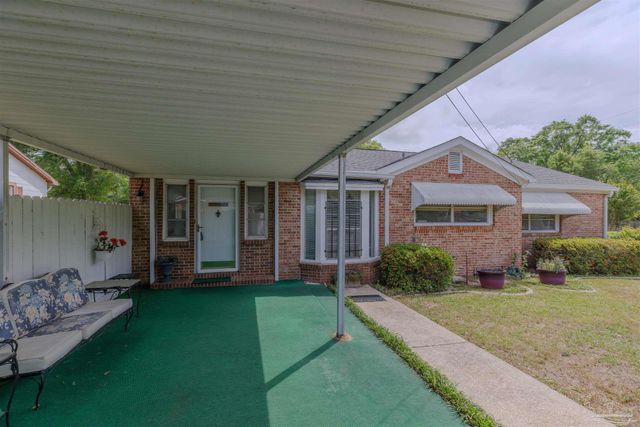 302 Wegner Ave, Cantonment, FL 32533