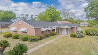 302 Wegner Ave, Cantonment, FL 32533