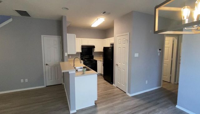 14013 Harris Ridge BLVD B, Pflugerville, TX 78660