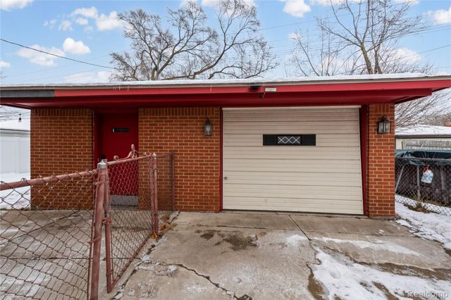 31015 Mackenzie Drive, Westland, MI 48185