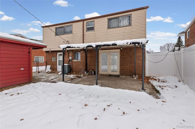 31015 Mackenzie Drive, Westland, MI 48185