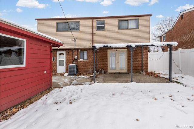 31015 Mackenzie Drive, Westland, MI 48185