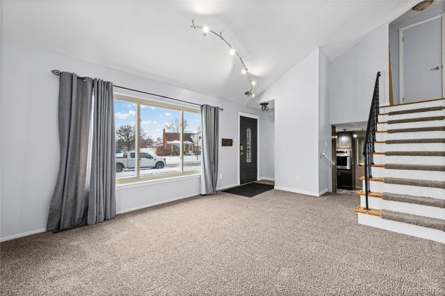 31015 Mackenzie Drive, Westland, MI 48185