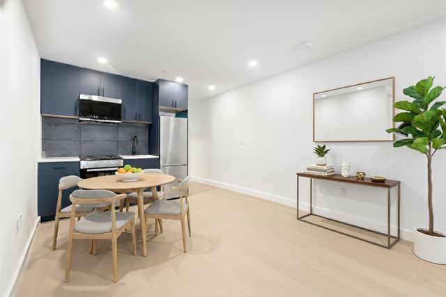 952A GREENE Avenue, New York City, NY 11221