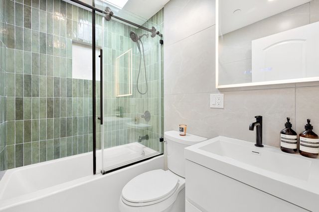 952A GREENE Avenue, New York City, NY 11221