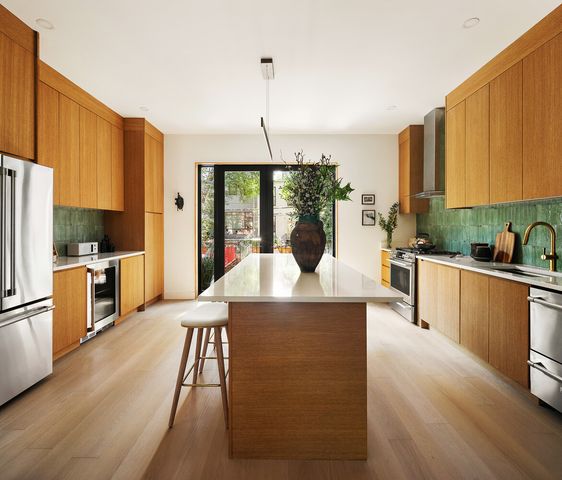 952A GREENE Avenue, New York City, NY 11221