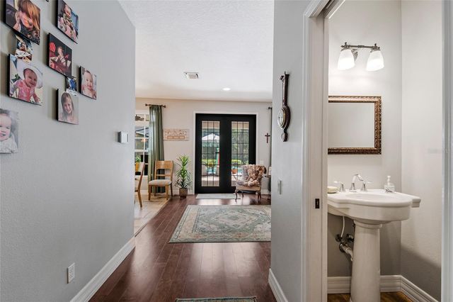 450 VALLEY STREAM DRIVE, Geneva, FL 32732