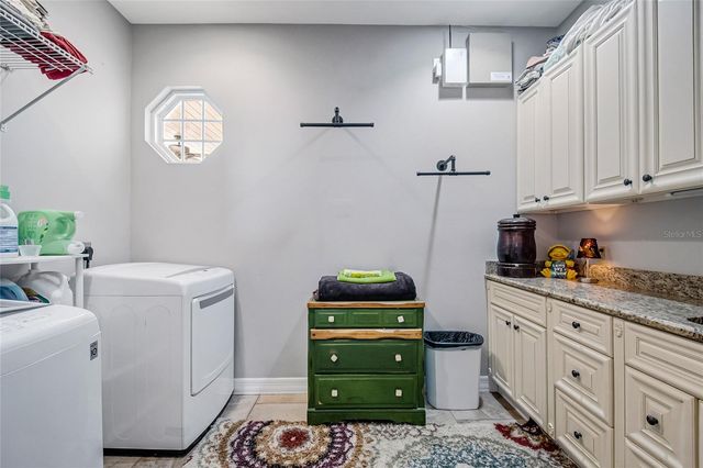 450 VALLEY STREAM DRIVE, Geneva, FL 32732