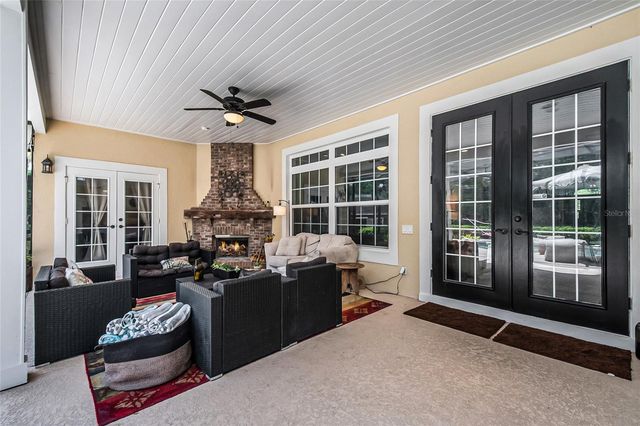 450 VALLEY STREAM DRIVE, Geneva, FL 32732