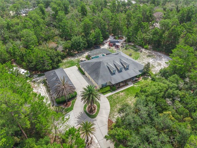 450 VALLEY STREAM DRIVE, Geneva, FL 32732