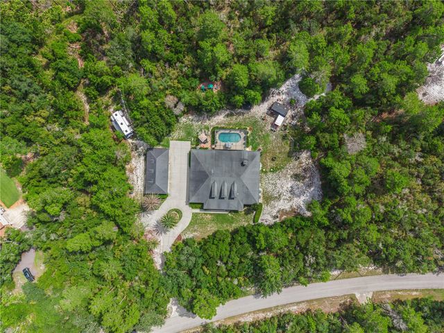 450 VALLEY STREAM DRIVE, Geneva, FL 32732