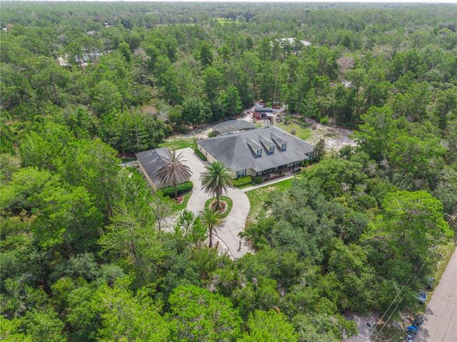 450 VALLEY STREAM DRIVE, Geneva, FL 32732