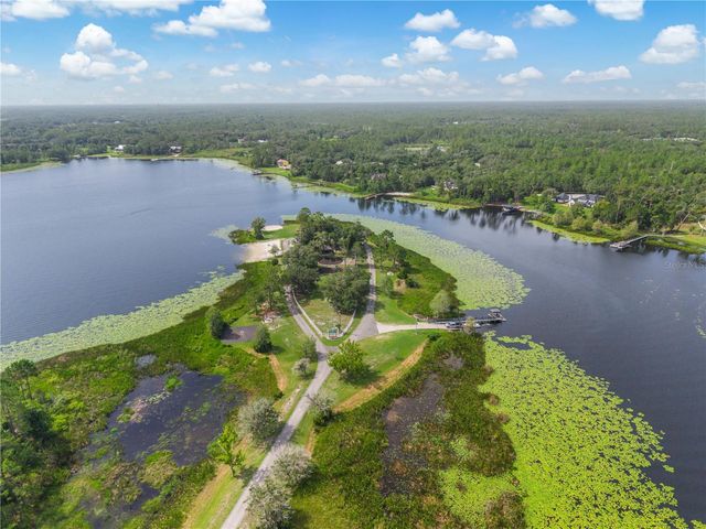 450 VALLEY STREAM DRIVE, Geneva, FL 32732