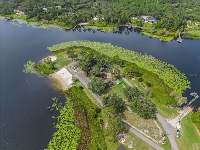 450 VALLEY STREAM DRIVE, Geneva, FL 32732