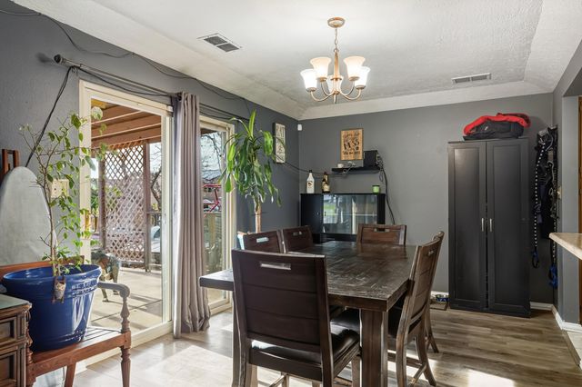 2380 Rosswood Drive SE, Rio Rancho, NM 87124