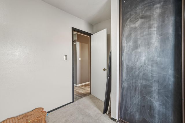 2380 Rosswood Drive SE, Rio Rancho, NM 87124