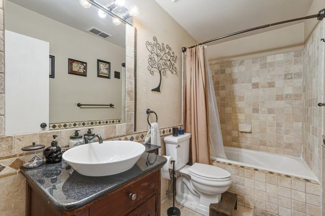 2380 Rosswood Drive SE, Rio Rancho, NM 87124