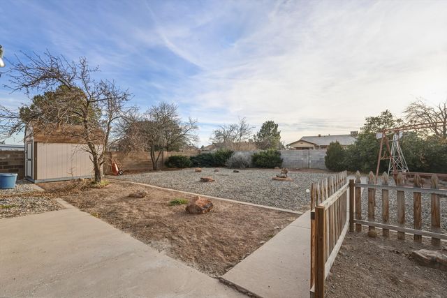 2380 Rosswood Drive SE, Rio Rancho, NM 87124