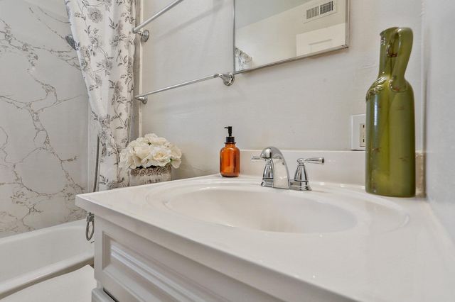 6629 Doreen Way, Sacramento, CA 95823