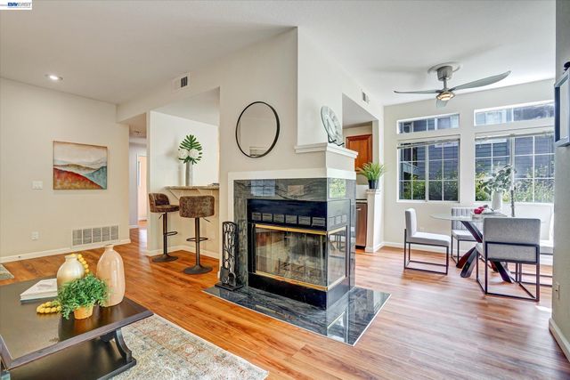 7835 Canyon Meadows E, Pleasanton, CA 94588