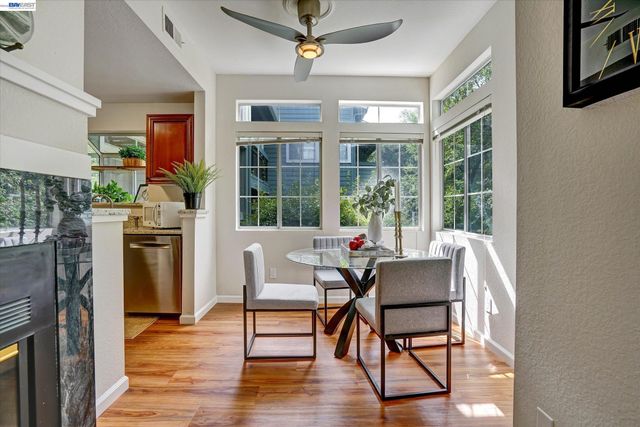 7835 Canyon Meadows E, Pleasanton, CA 94588