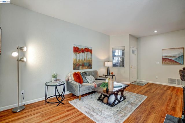 7835 Canyon Meadows E, Pleasanton, CA 94588