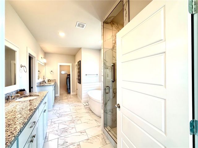 2030 Collins Drive, Pea Ridge, AR 72751