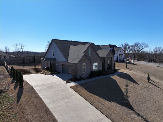 2030 Collins Drive, Pea Ridge, AR 72751