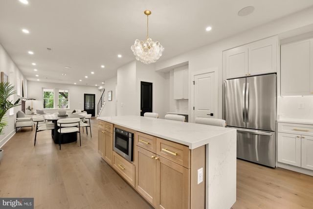 1430 BRENTWOOD RD NE, Washington, DC 20018