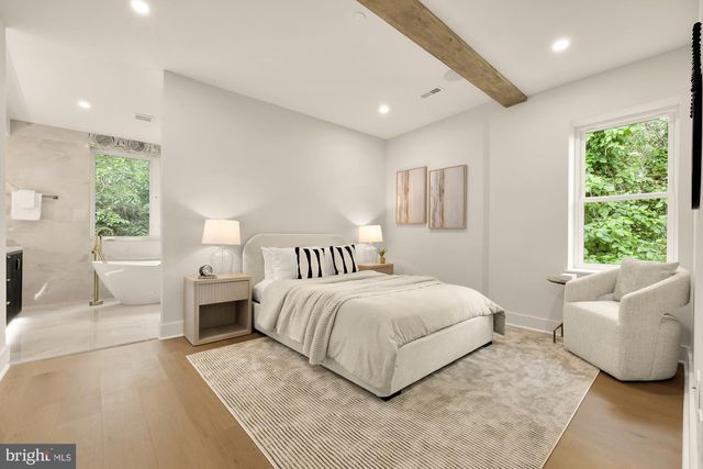 1430 BRENTWOOD RD NE, Washington, DC 20018