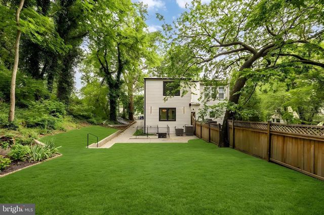 1430 BRENTWOOD RD NE, Washington, DC 20018