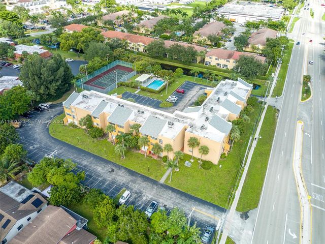 1891 SW 81st Ave 310, North Lauderdale, FL 33068