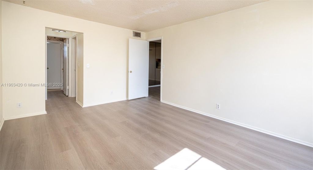 1891 SW 81st Ave 310, North Lauderdale, FL 33068