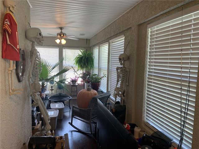 903 Ingleside Drive, Pleasant Hill, MO 64080