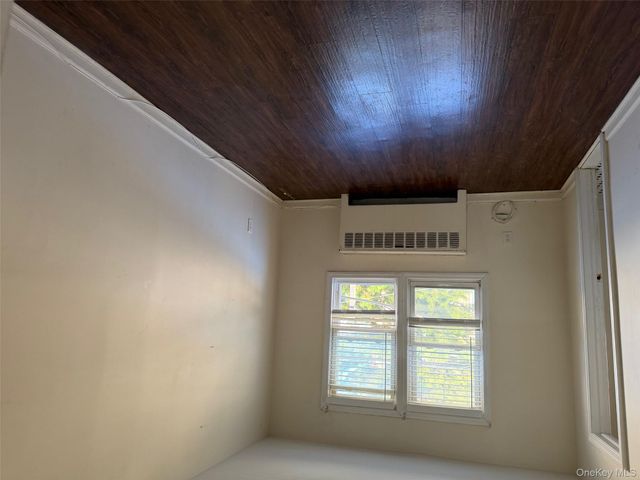 830 E Broadway 201, Long Beach, NY 11561
