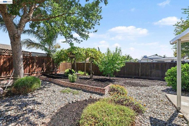 1503 Bluebell Ct, Livermore, CA 94551