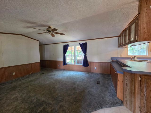 49 West Shore Road, Canaan, NH 03741