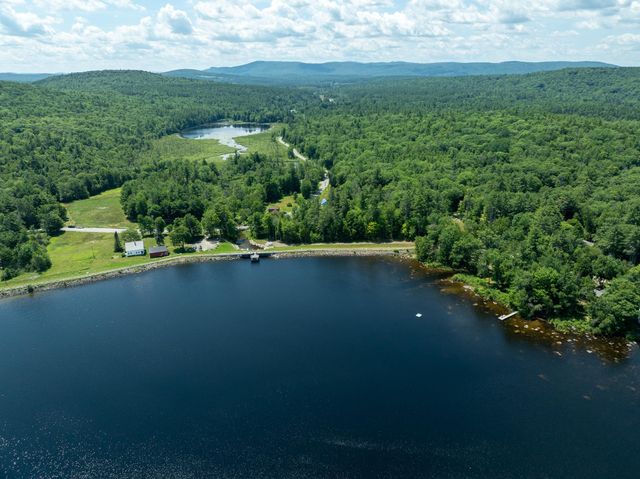 49 West Shore Road, Canaan, NH 03741