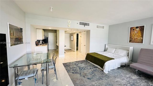 100 Lincoln Rd 720, Miami Beach, FL 33139